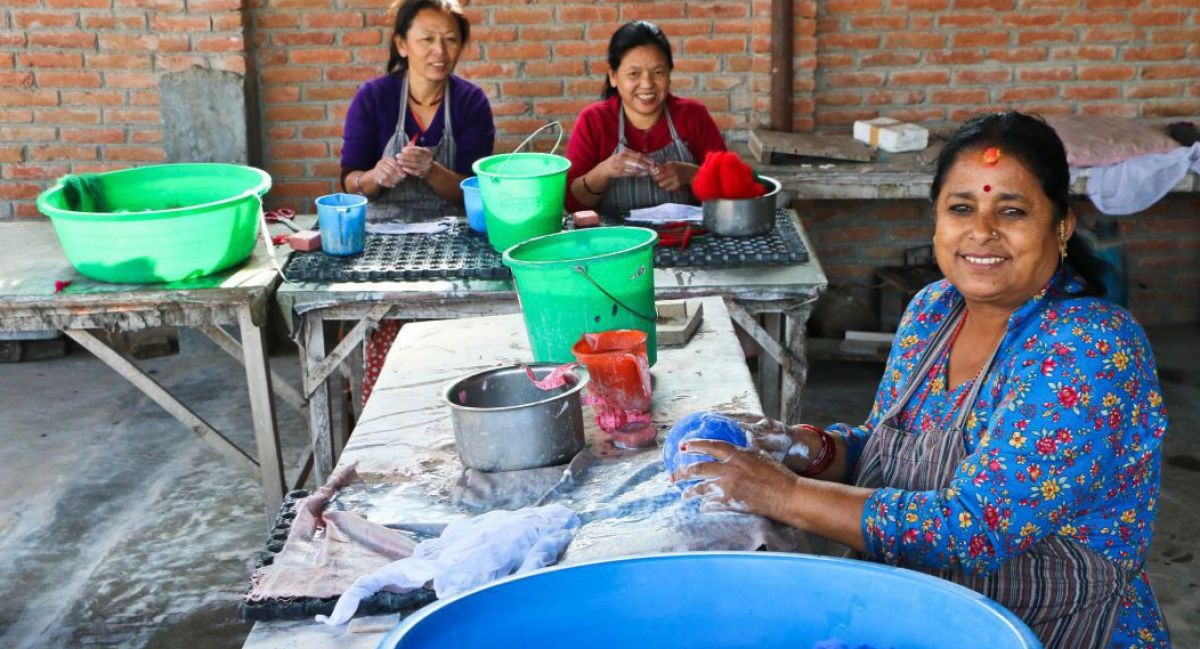 acp13-milanmaya-sunuar-juna-lama-und-chamali-kc-felting-cleaning-department-1